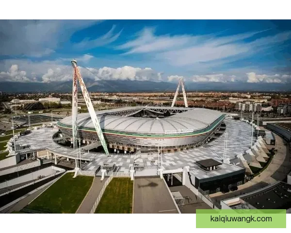 尤文图斯今夏转会全景解析阵容重建关键引援与未来争冠布局深度观察